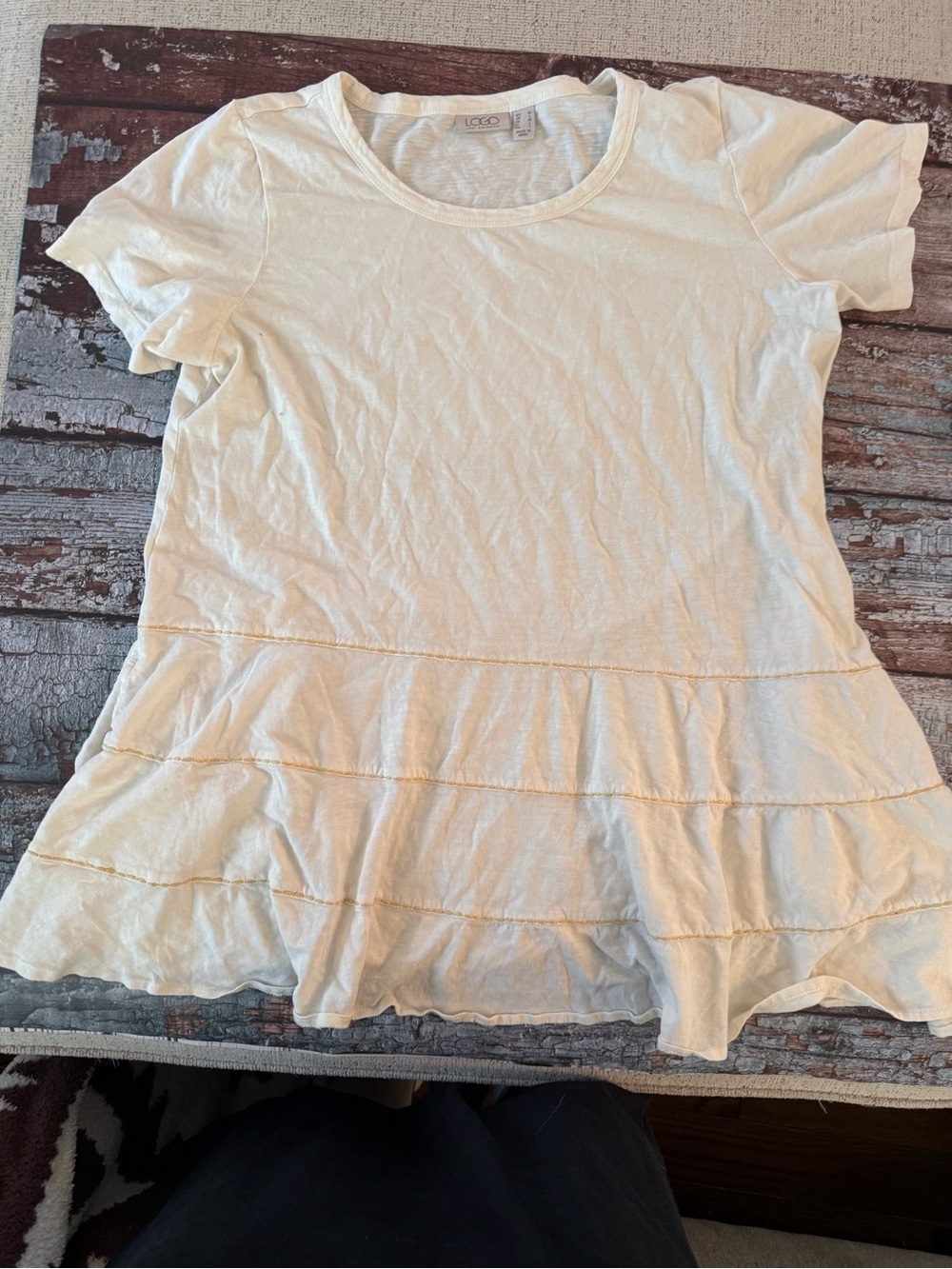 LOGO Cream Short Sleeve Tiered  Tunic w Pockets Size Medium